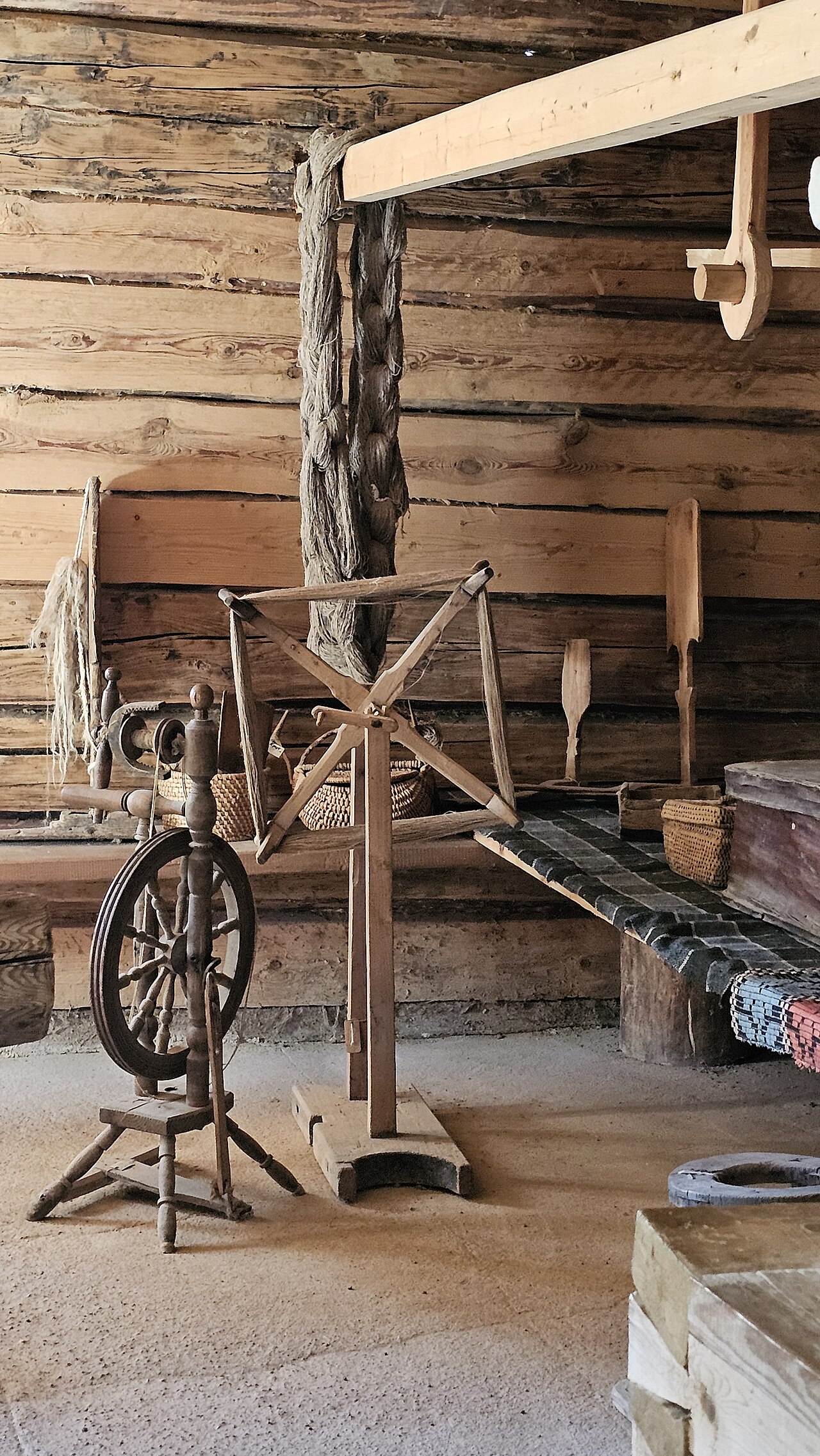 Spinning wheel